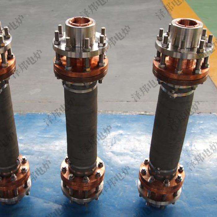 2000mm2雙法蘭水冷補償器（專利產(chǎn)品）